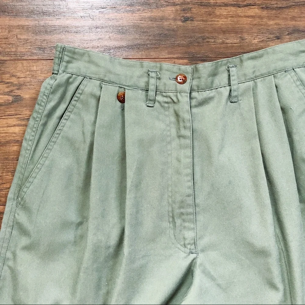 SOLD vintage • 90s olive green shorts pleated mom twill cargo high waist safari - Picture 5 of 11